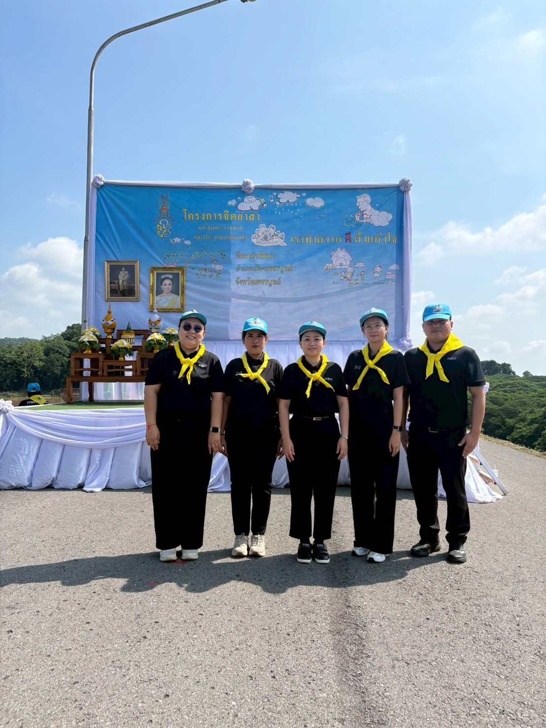title - กิจกรรมจิตอาสาปรับปรุงภูมิทัศน์และปล่อยพันธุ์สัตว์น้ำเนื่องในวันเฉลิมพระชนมพรรษาสมเด็จพระนางเจ้าสุทิดา พัชรสุธาพิมลลักษณ พระบรมราชินี